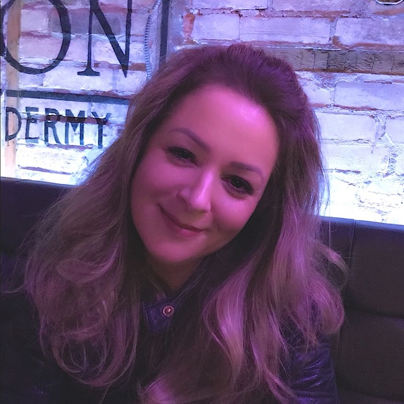 Meet your Posher, Leighann - Picture 1 of 1